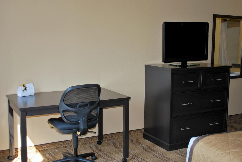 Extended Stay America Select Suites - Chicago - Lombard - Oakbrook Оукбрук Теръс Екстериор снимка