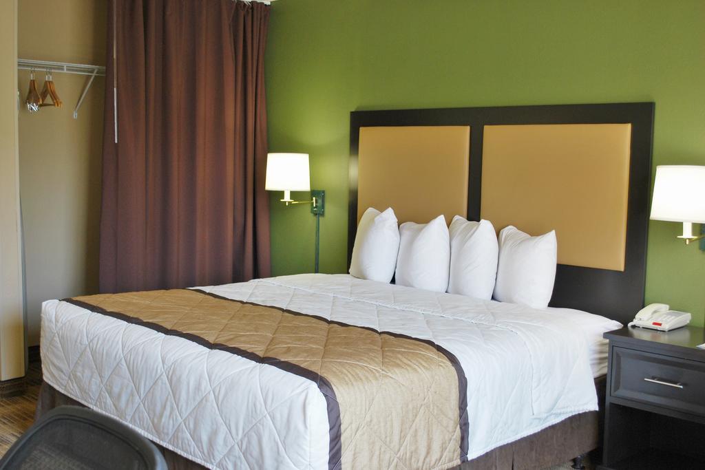 Extended Stay America Select Suites - Chicago - Lombard - Oakbrook Оукбрук Теръс Екстериор снимка