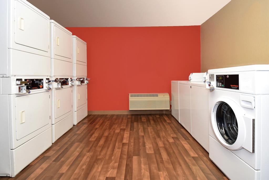 Extended Stay America Select Suites - Chicago - Lombard - Oakbrook Оукбрук Теръс Екстериор снимка